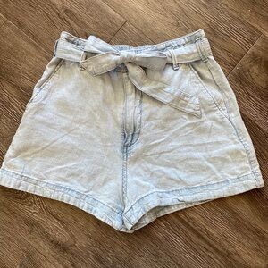 Abercrombie & Fitch linen high waisted tie up shorts